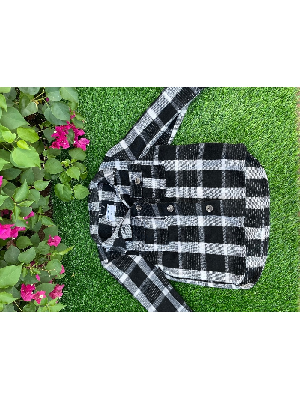 Old Navy Kids Black and White Plaid Shirt Jacket Size 6-7